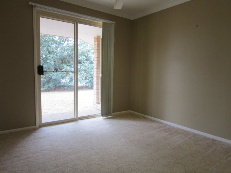 84 Flinders Street, Peak Crossing QLD 4306