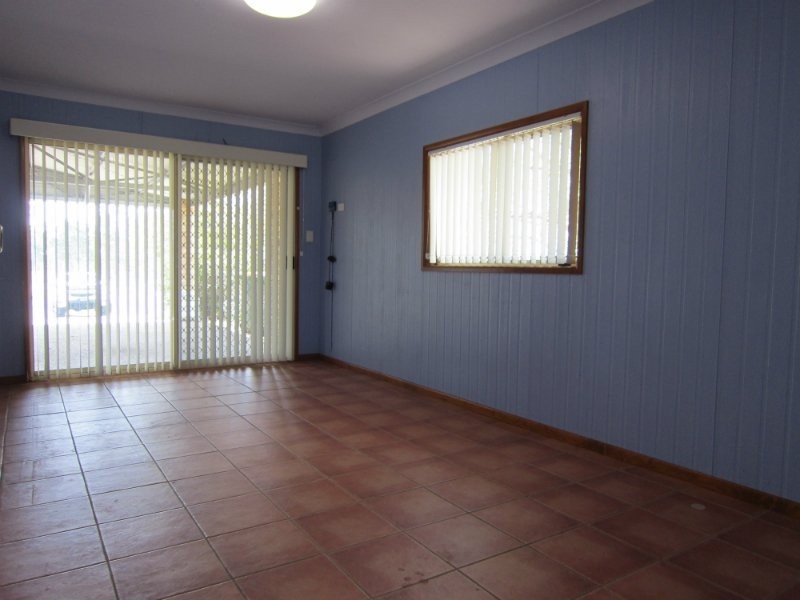 84 Flinders Street, Peak Crossing QLD 4306