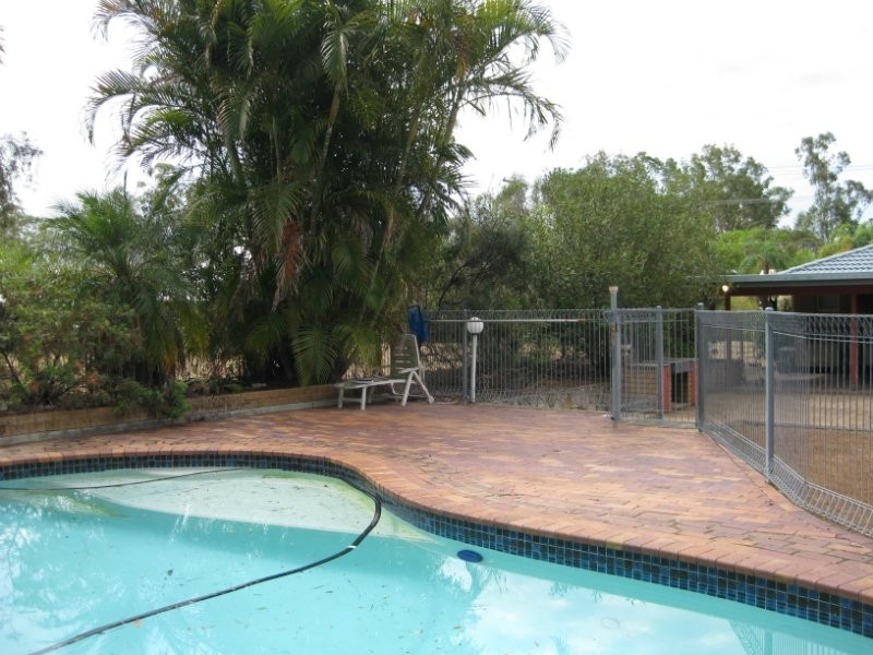 35 Queen Street, Blackstone QLD 4304