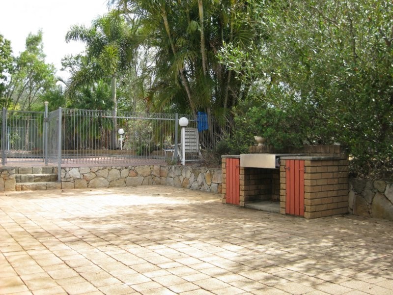 35 Queen Street, Blackstone QLD 4304