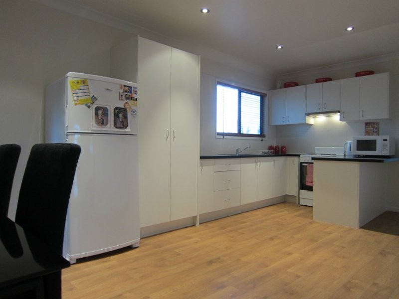 10 Edgar Street, Eastern Heights QLD 4305