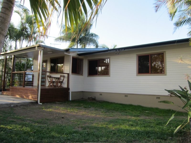 10 Edgar Street, Eastern Heights QLD 4305