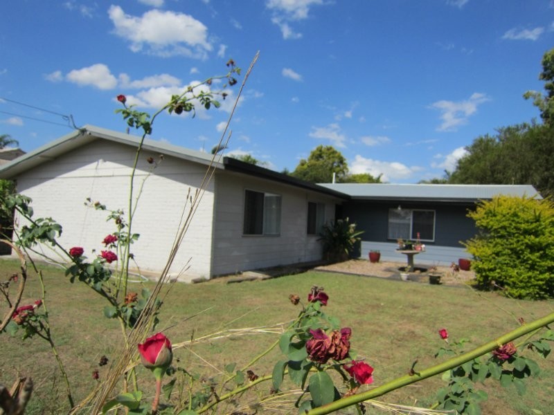 2 Way Court, Silkstone QLD 4304