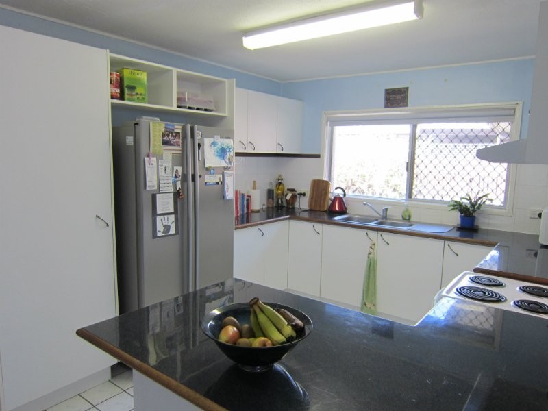 2 Way Court, Silkstone QLD 4304