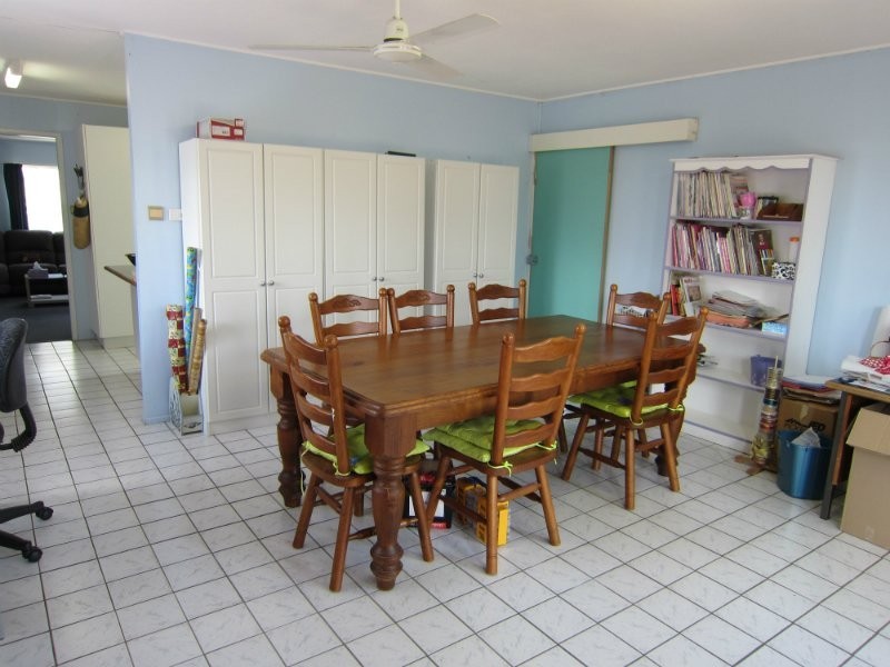 2 Way Court, Silkstone QLD 4304