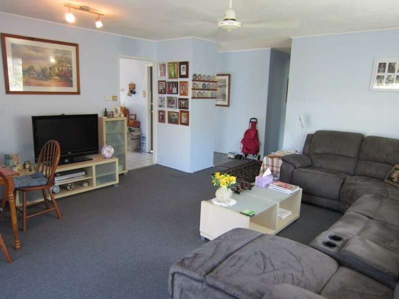 2 Way Court, Silkstone QLD 4304