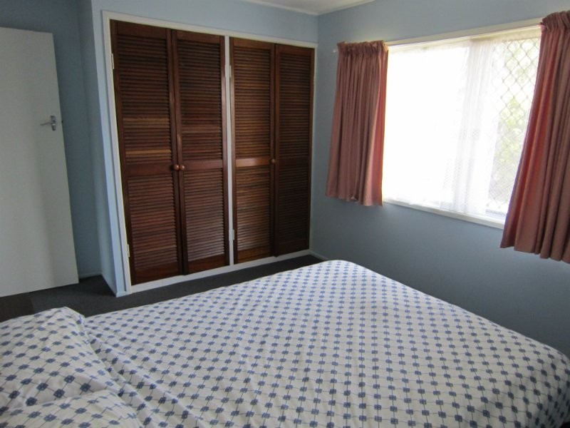 2 Way Court, Silkstone QLD 4304