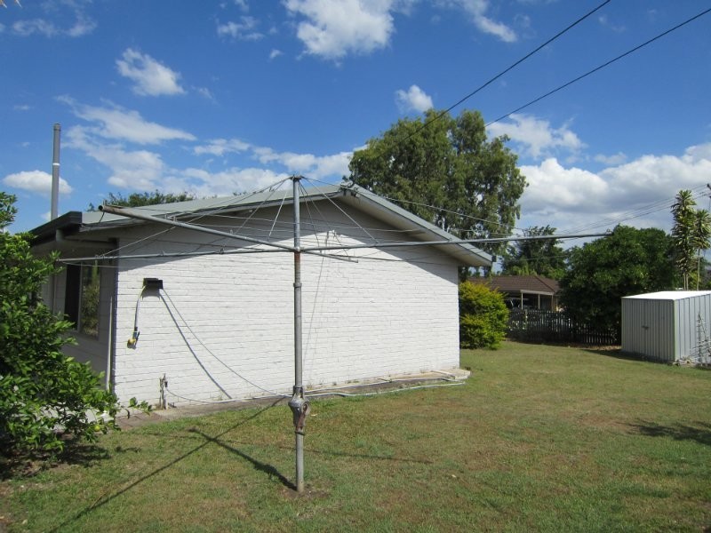 2 Way Court, Silkstone QLD 4304