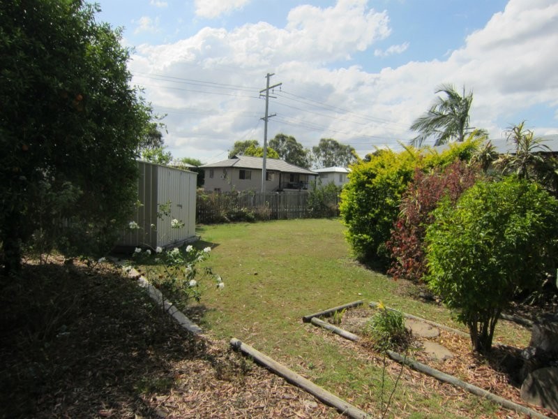 2 Way Court, Silkstone QLD 4304