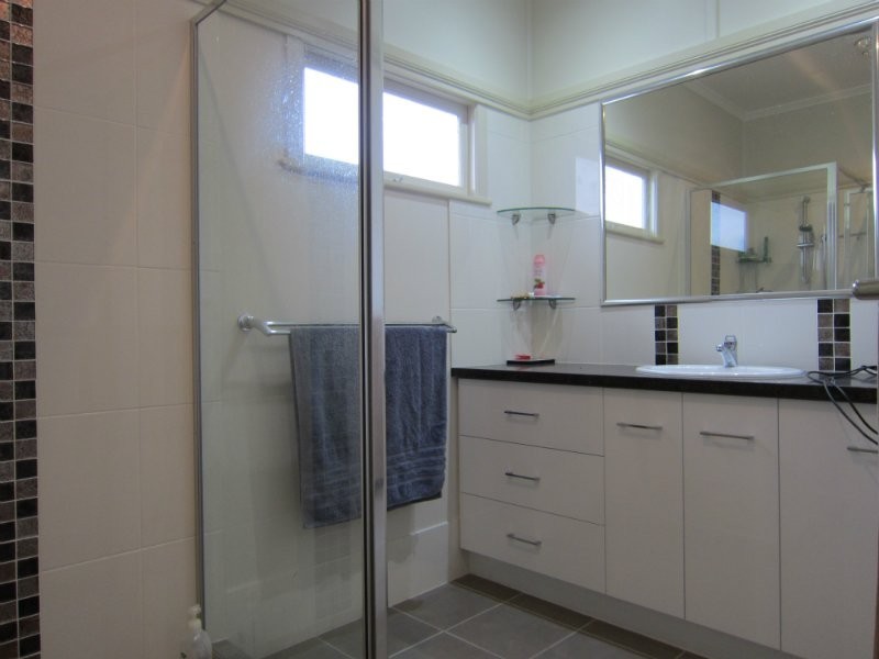 17 Marginson Street, Leichhardt QLD 4305