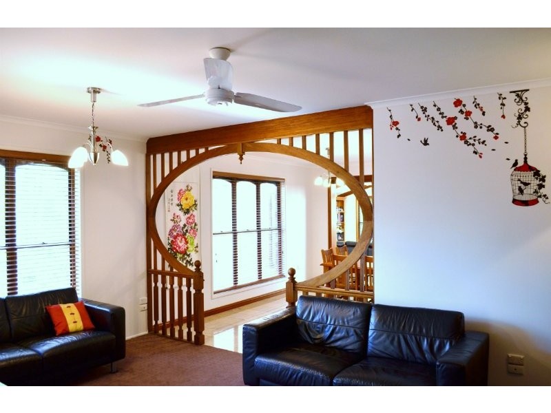 18 Gregory Street, Wulkuraka QLD 4305