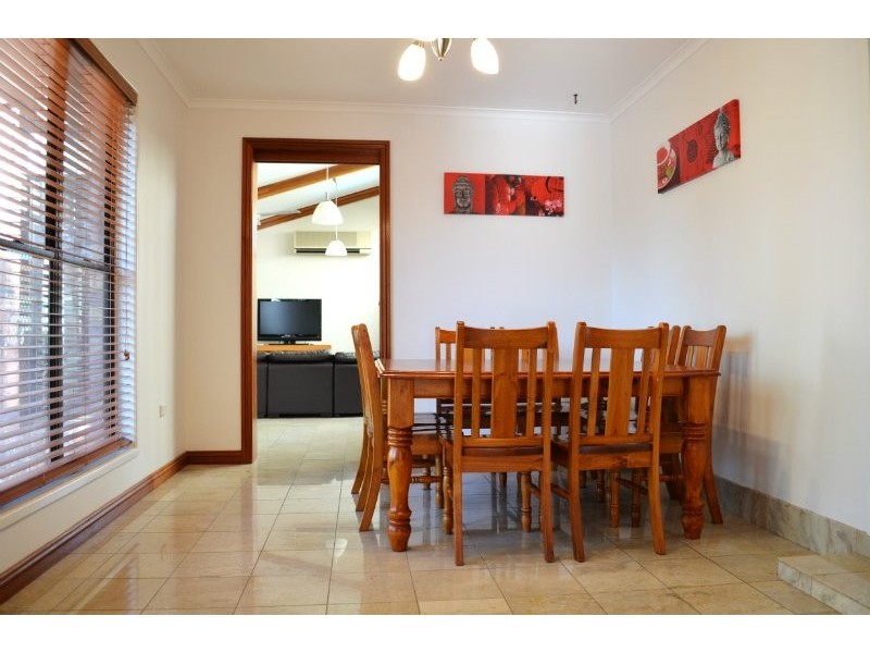 18 Gregory Street, Wulkuraka QLD 4305