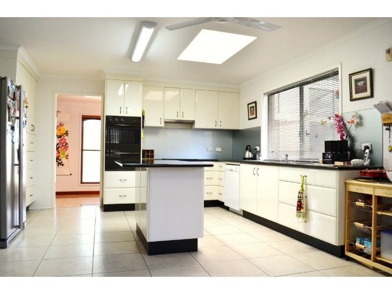 18 Gregory Street, Wulkuraka QLD 4305