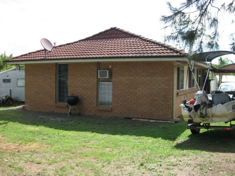 7 Broad Street, Brassall QLD 4305