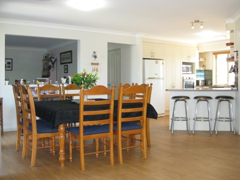 32 Loder Road, Thagoona QLD 4306