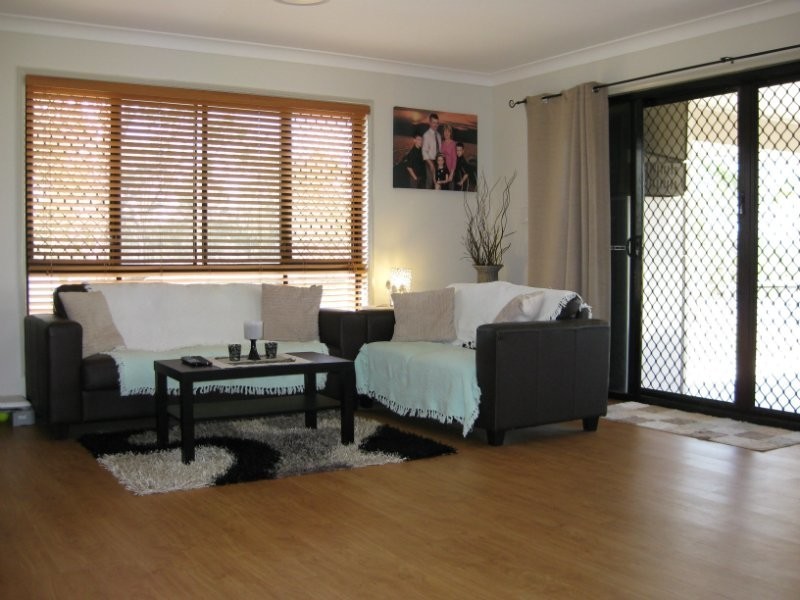 32 Loder Road, Thagoona QLD 4306