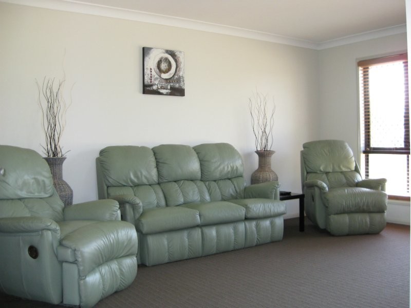 32 Loder Road, Thagoona QLD 4306