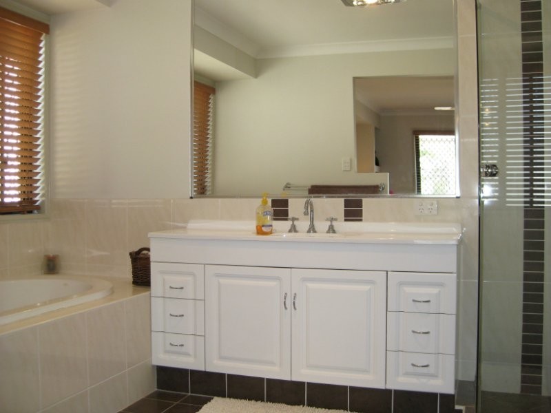 32 Loder Road, Thagoona QLD 4306