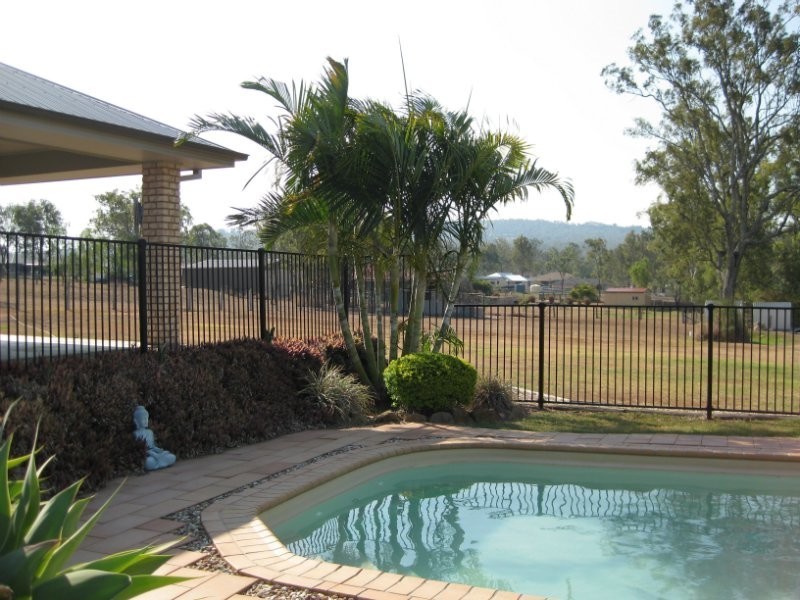 32 Loder Road, Thagoona QLD 4306