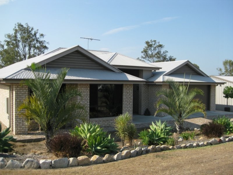 32 Loder Road, Thagoona QLD 4306