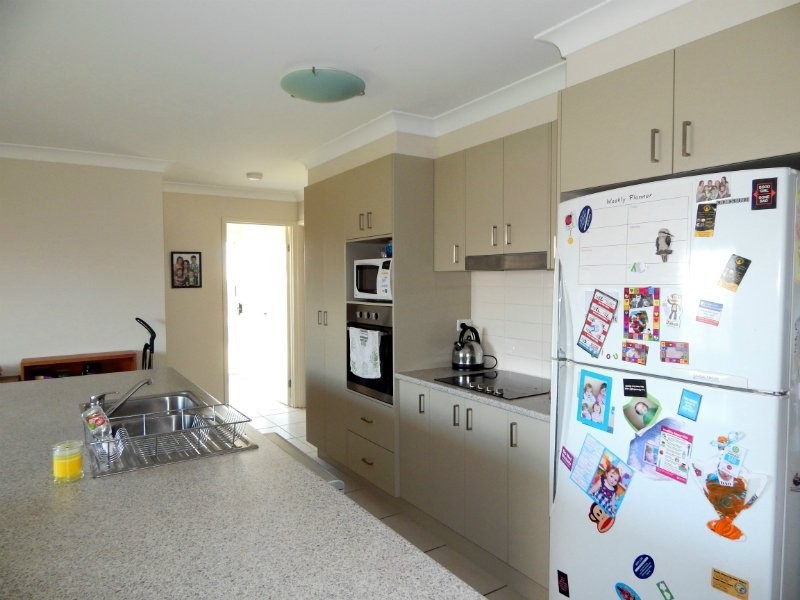 14 Baystone Place, Raceview QLD 4305