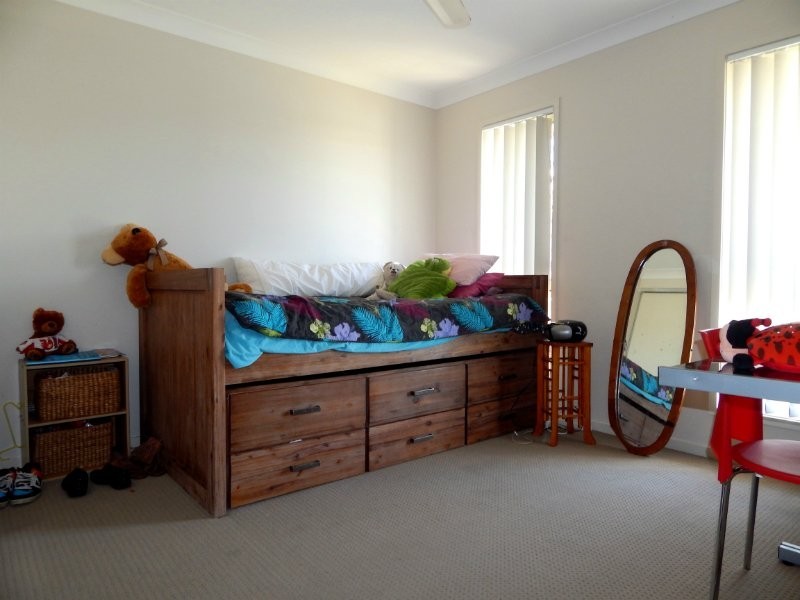 14 Baystone Place, Raceview QLD 4305