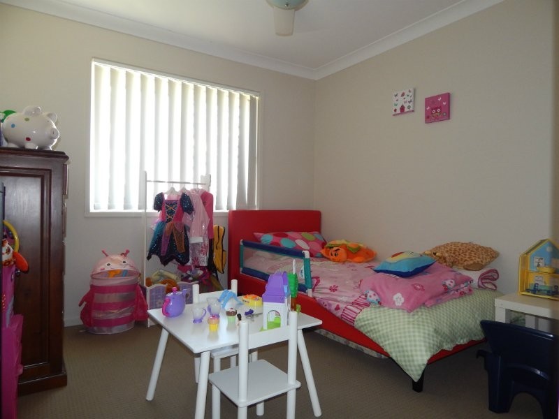 14 Baystone Place, Raceview QLD 4305