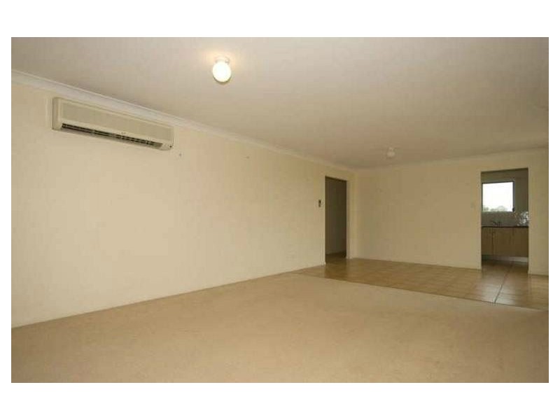 Skinner Crescent, Silkstone QLD 4304