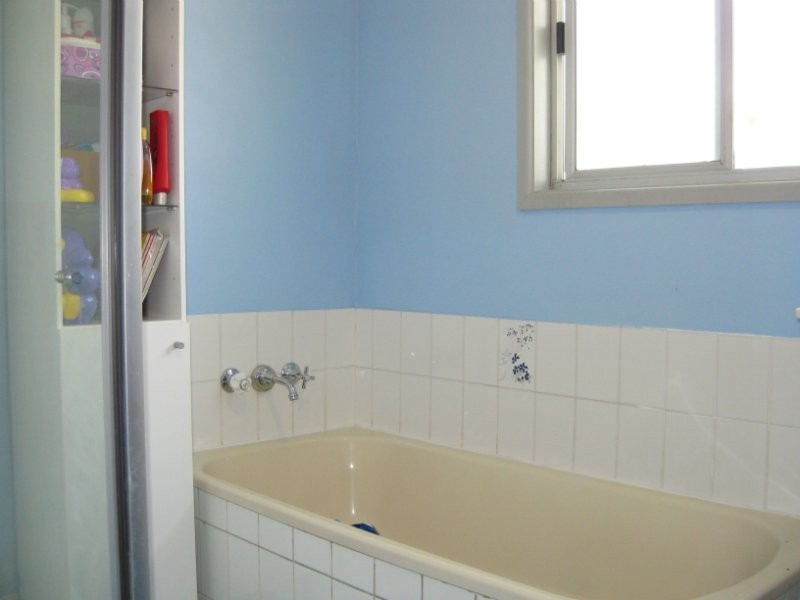 2 Leahy Street, Brassall QLD 4305