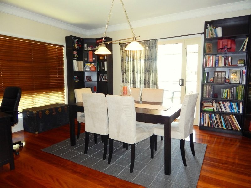 16 Doomba Place, Karalee QLD 4306