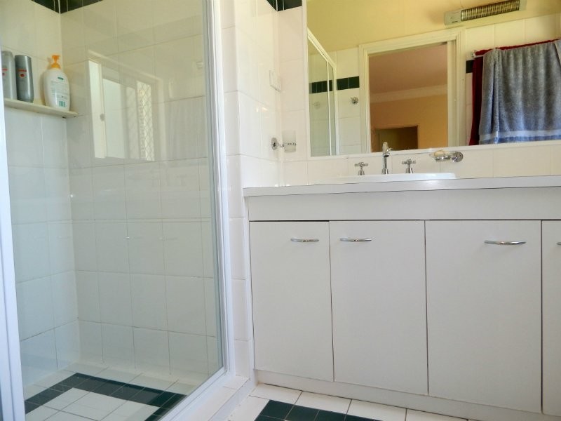 16 Doomba Place, Karalee QLD 4306