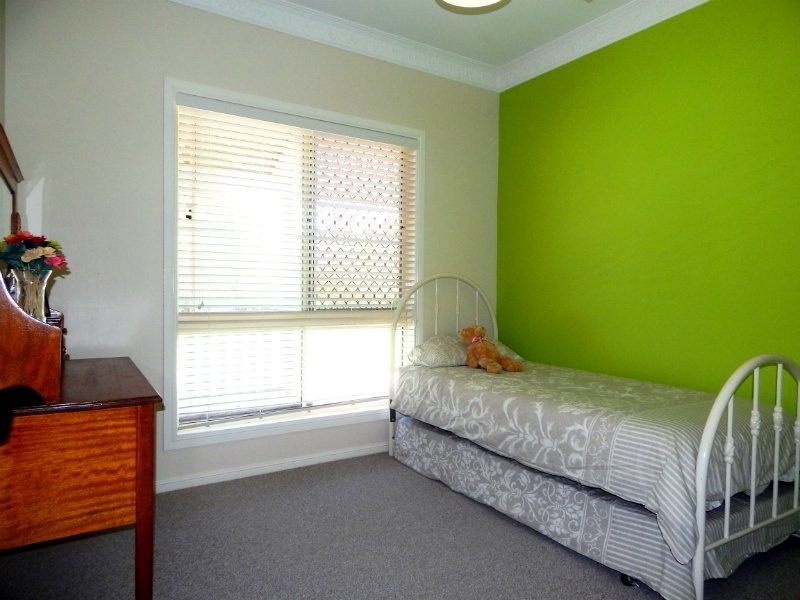 16 Doomba Place, Karalee QLD 4306