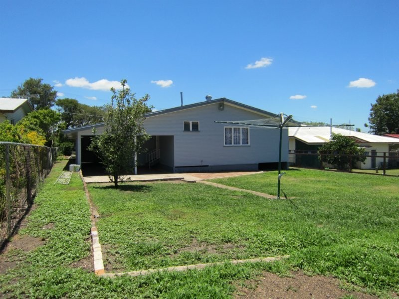 11 Edgar Street, Eastern Heights QLD 4305