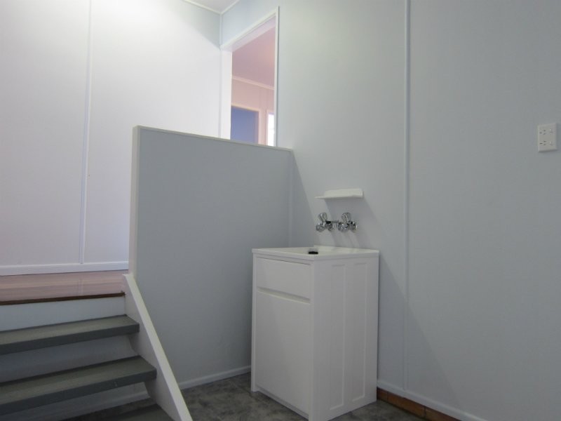 11 Edgar Street, Eastern Heights QLD 4305