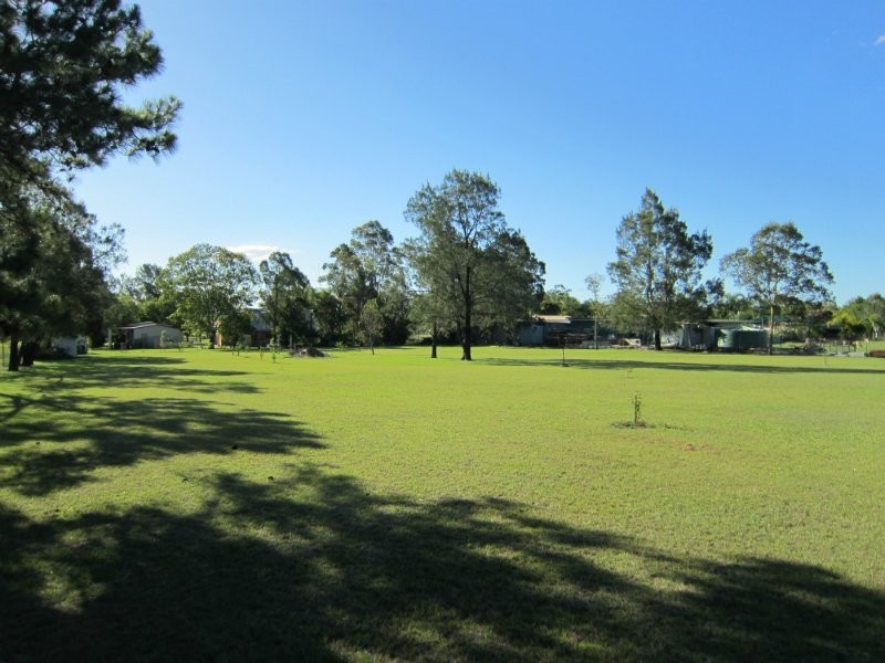 19 Hart Street, Bundamba QLD 4304