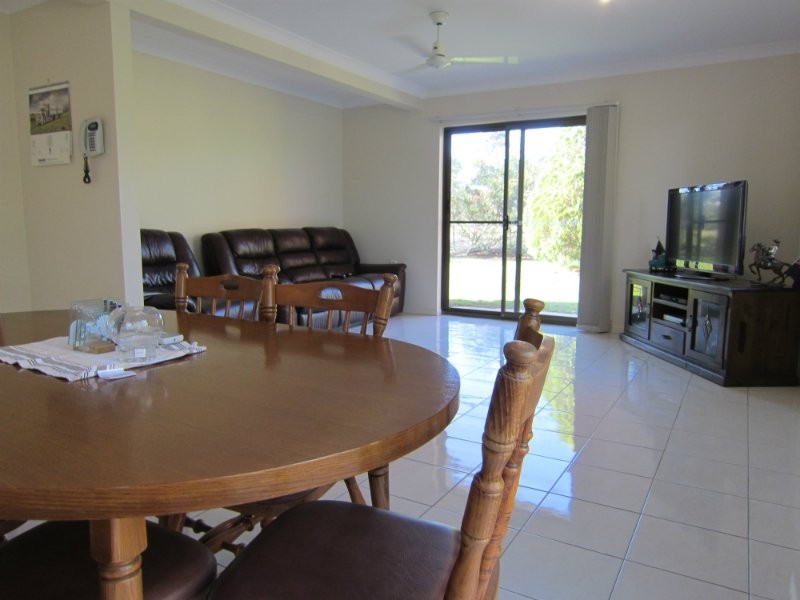 19 Hart Street, Bundamba QLD 4304