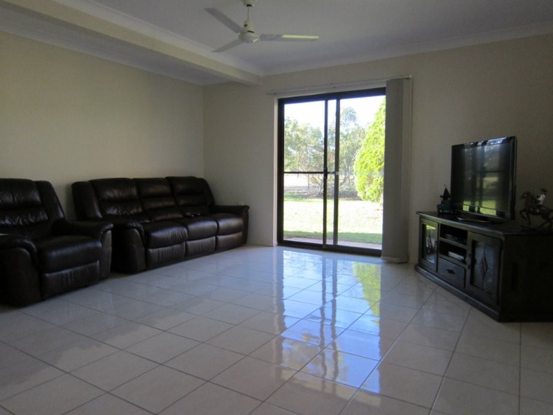 19 Hart Street, Bundamba QLD 4304