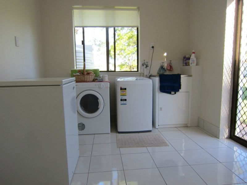 19 Hart Street, Bundamba QLD 4304