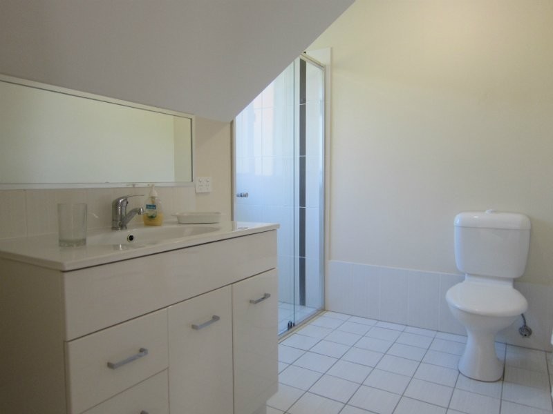 19 Hart Street, Bundamba QLD 4304