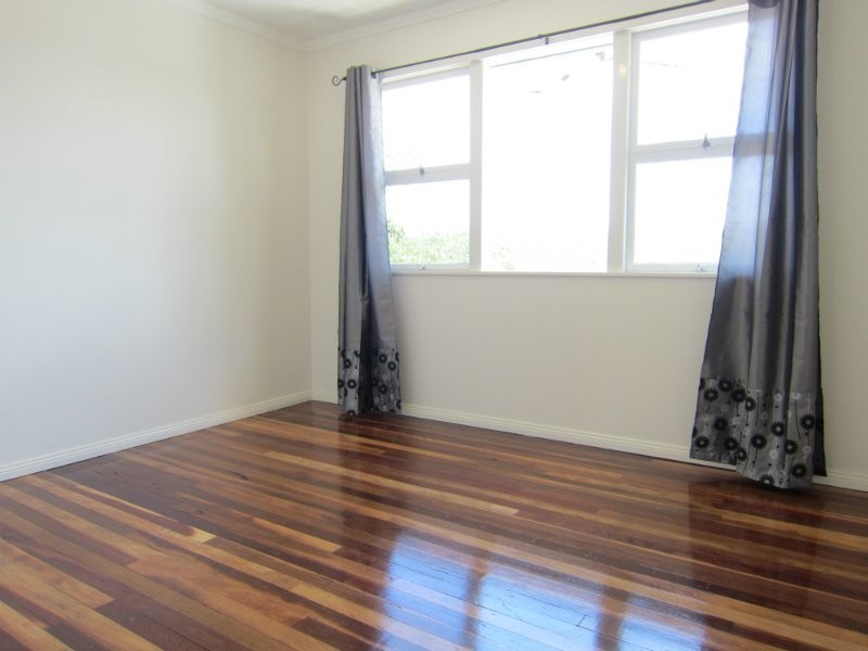 69 Avon Street, Leichhardt QLD 4305