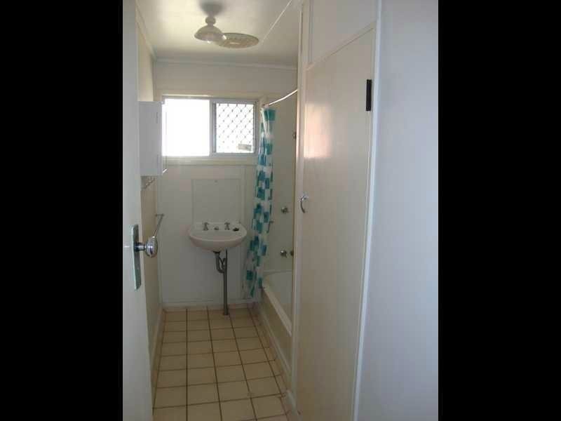 11 Lucas Street, Dinmore QLD 4303