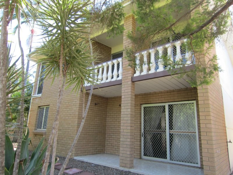 10 McKenzie Street, Bundamba QLD 4304