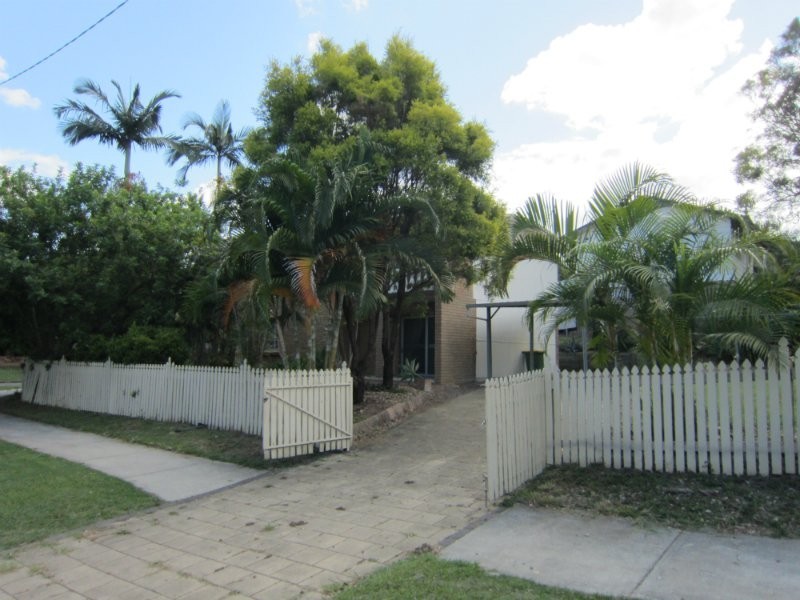 10 McKenzie Street, Bundamba QLD 4304