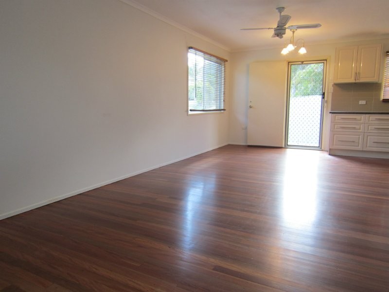 10 McKenzie Street, Bundamba QLD 4304