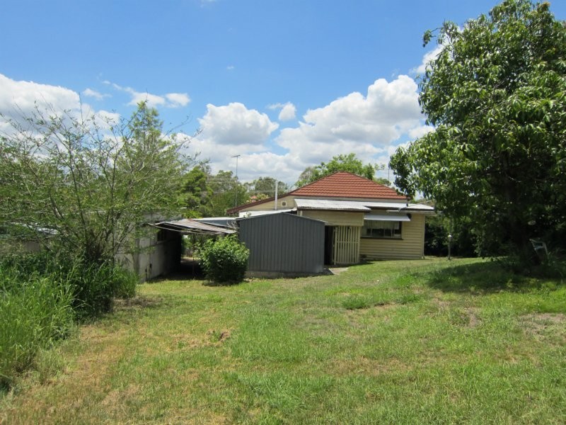 2 Weldon Street, North Ipswich QLD 4305