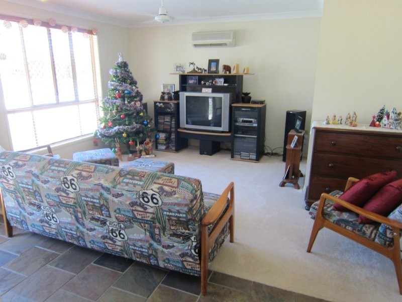 115 Sandalwood Drive, Yamanto QLD 4305