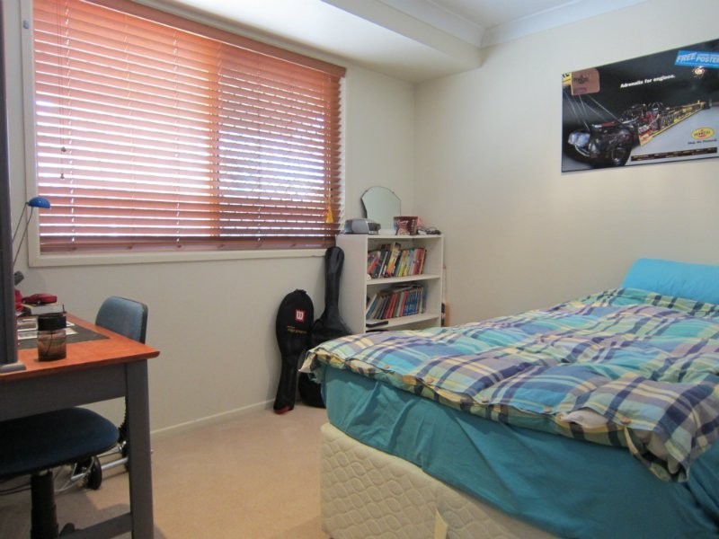 115 Sandalwood Drive, Yamanto QLD 4305