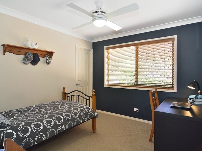 17 Calverton Court, Brassall QLD 4305