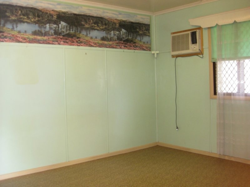 67 Pine Street, North Ipswich QLD 4305
