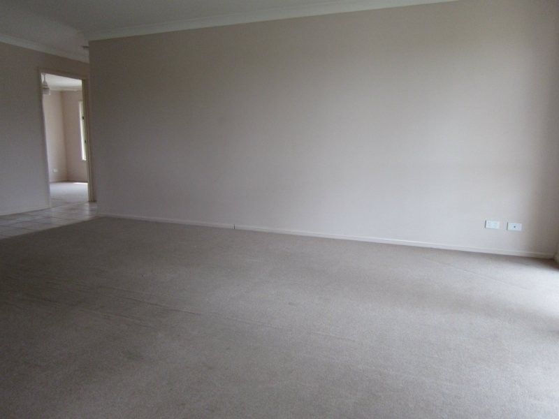 19 Lagoona Court, Churchill QLD 4305